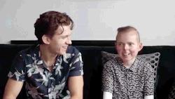 「意·关注」死去的儿子被人工智能“复活”!比起高兴,她更多的是害怕