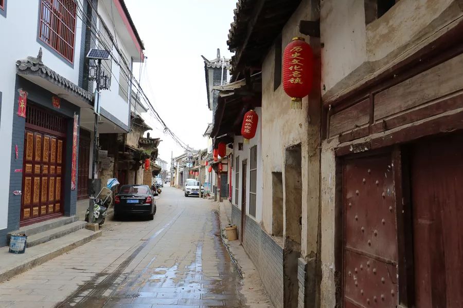 「人文宾川」铜钟矗立五百年，古楼依在述沧桑！