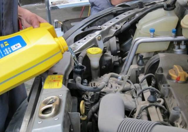更换防冻液的注意事项有哪些,防冻液常识