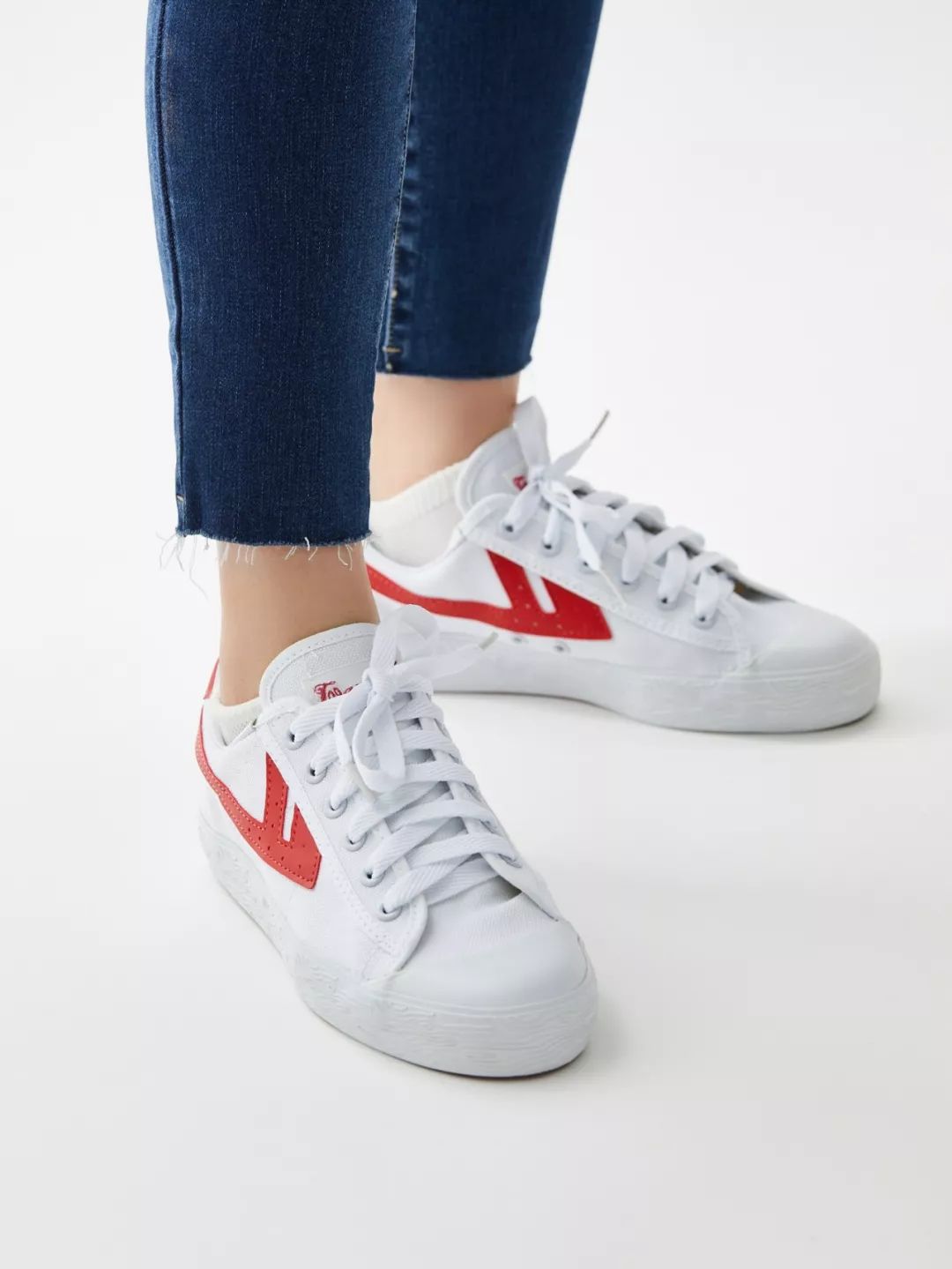 回力国货经典帆布鞋,回力帆布鞋软底和经典区别