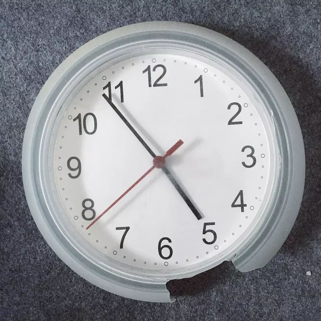 出租屋改造捡破烂,靠捡废品装修