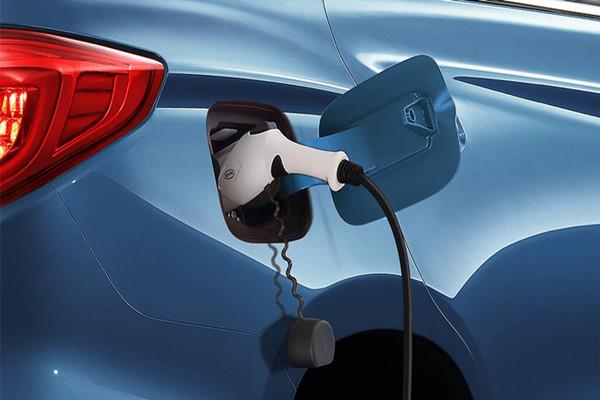 新能源车在高速上没电了怎么办,高速上没电了怎么办打什么电话