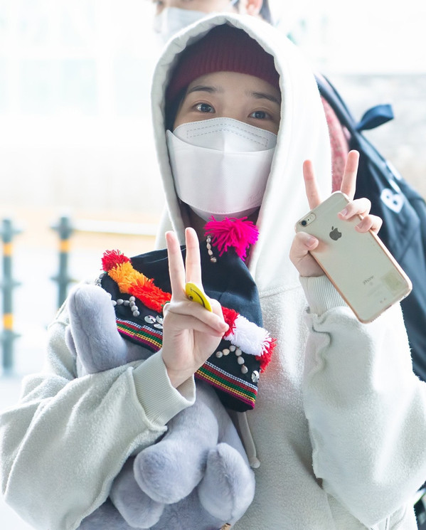 iu穿衣打扮,IU济州岛打卡