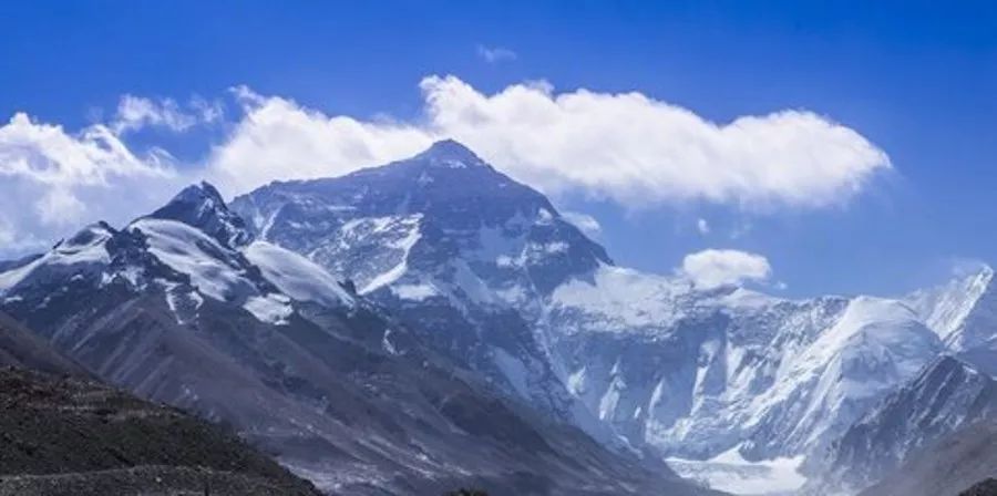 「休闲驿站201910期」沈前祥·诗歌‖高个儿的大山(外一首)