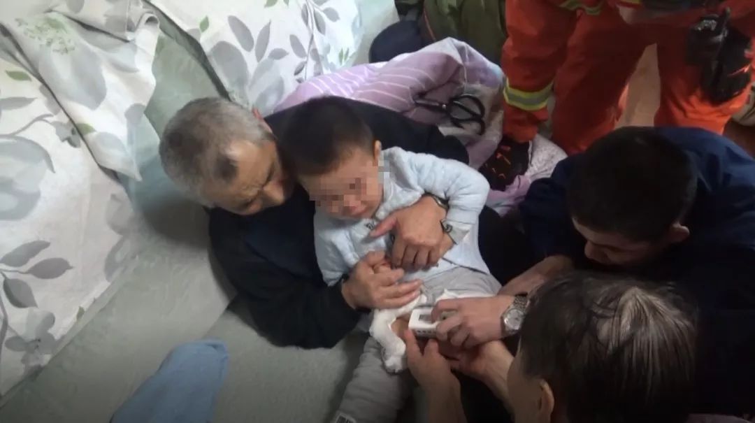 男孩感受十级阵痛,男孩疼痛12级