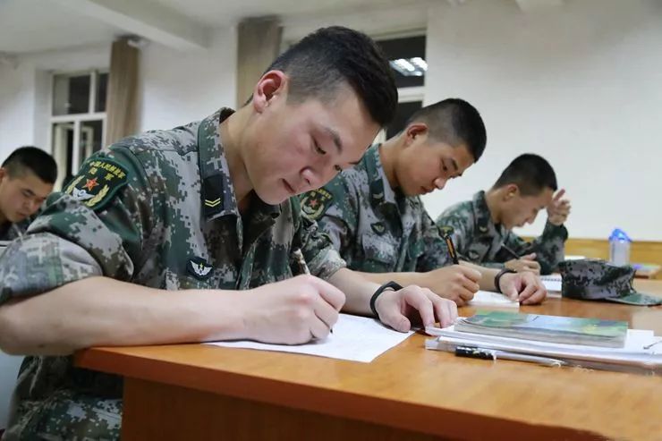 当兵关学历什么事？