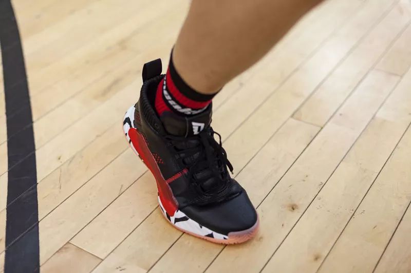 利拉德5代测评,花600买一双跑鞋值吗