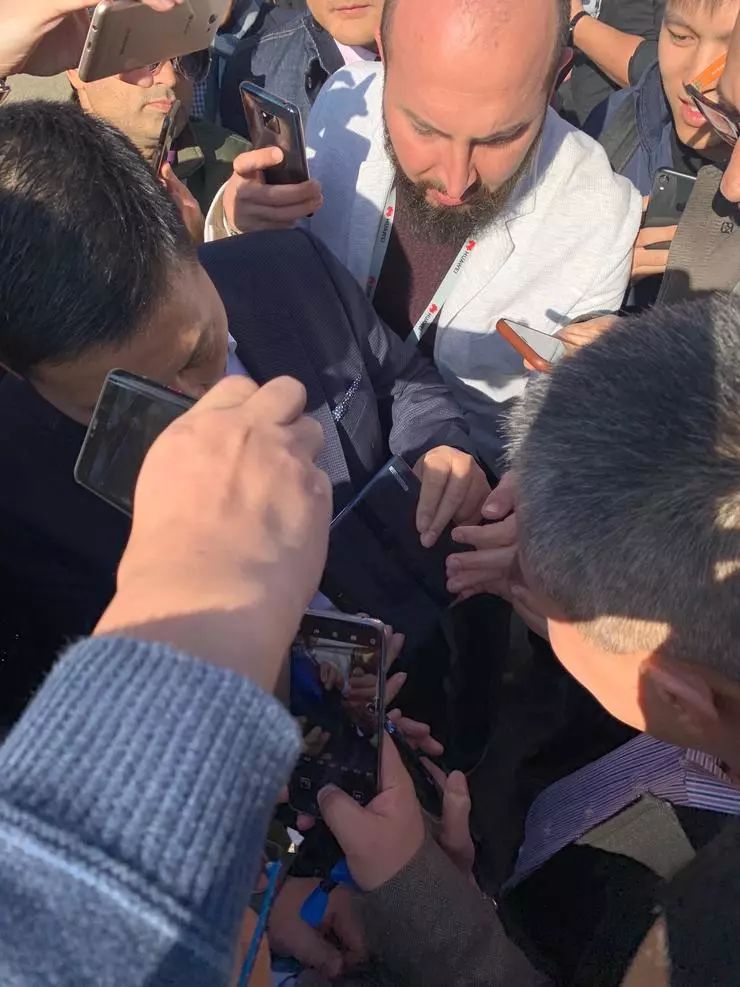 华为最新折叠屏手机matex2s,华为折叠屏matex5g版