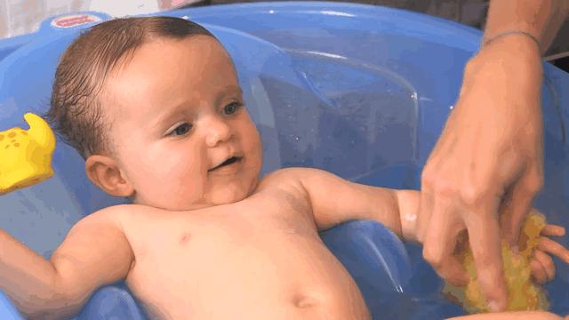 儿童皇冠澡盆,澡盆婴儿洗澡推荐可折叠5岁