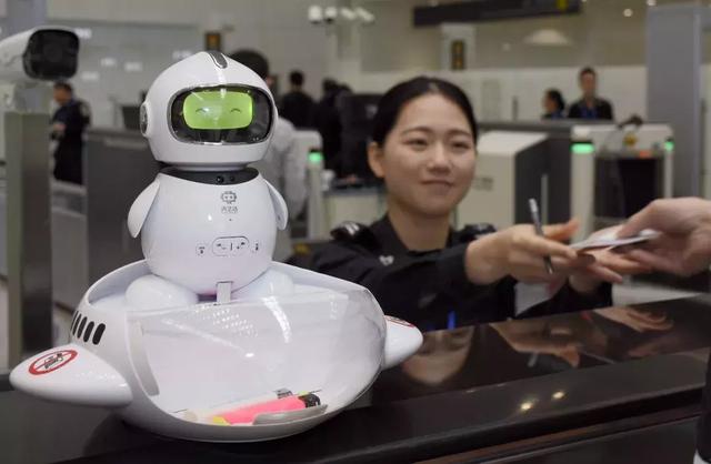 白云机场春运首日客流,白云机场十大服务举措助力春运