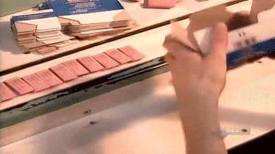 铅笔上的橡皮擦掉了怎么修复,铅笔上的橡皮拔不出来怎么办