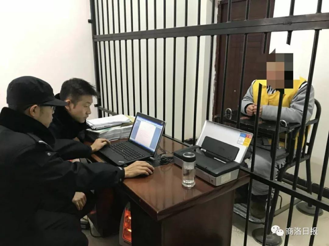 网络赌博斗牛输了40多万报警追回,警方抓斗牛赌博