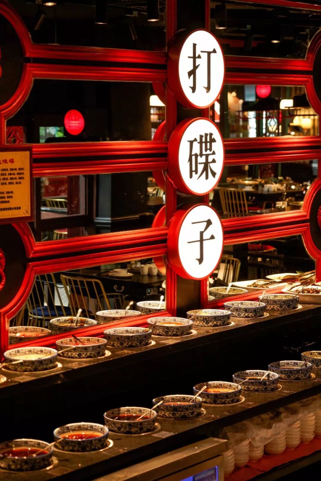 三街两巷南宁团购火锅,南宁三街两巷网红打卡地火锅