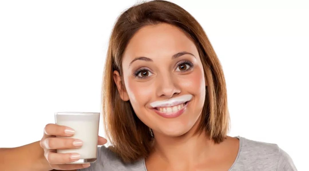 女生长胡子怎么办彻底去除,女生长胡子怎么治呢