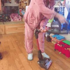 年薪百万要不要做爸爸,月薪几万才能当爸爸