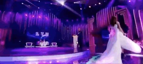 罗拉是最美搬运工吗,香港最美搬运工罗拉结婚没