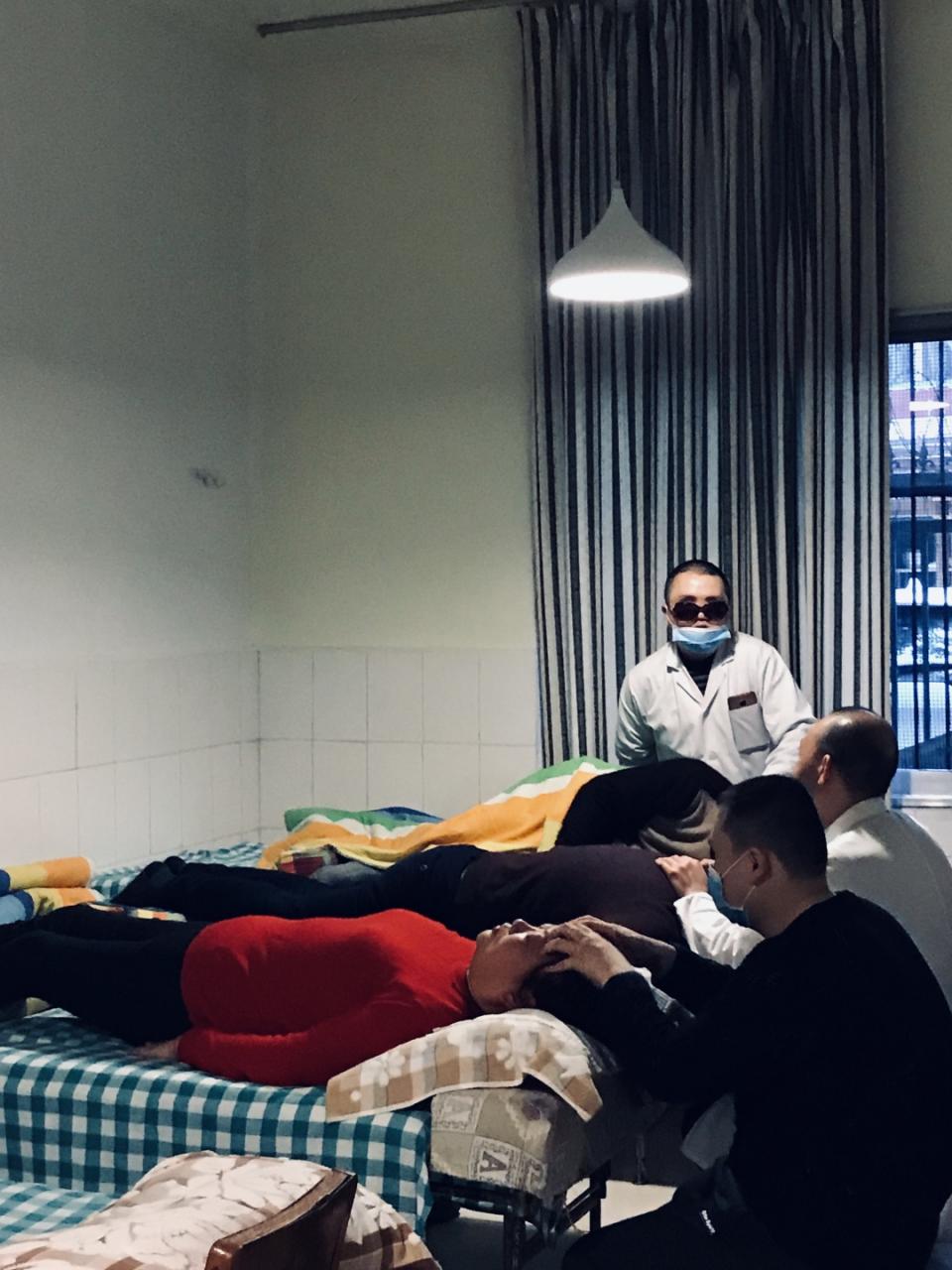 成都牛市口盲人按摩唱歌,牛市口盲人按摩