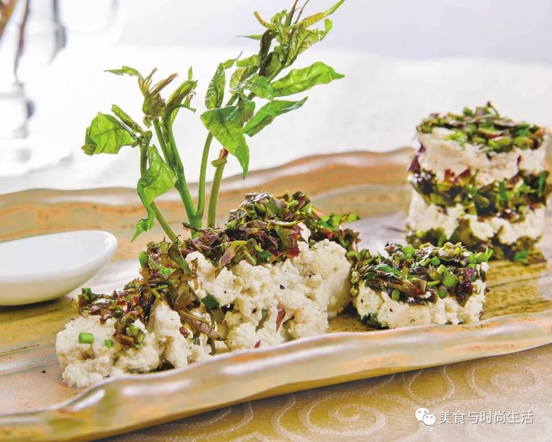 香椿芽拌豆腐用老豆腐还是嫩豆腐,香椿芽拌豆腐最正宗的做法