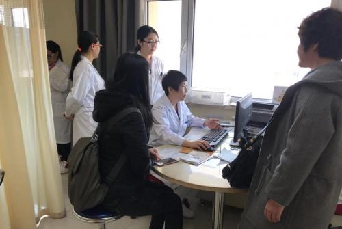 关爱女性健康义诊活动宣传图,关爱女性义诊