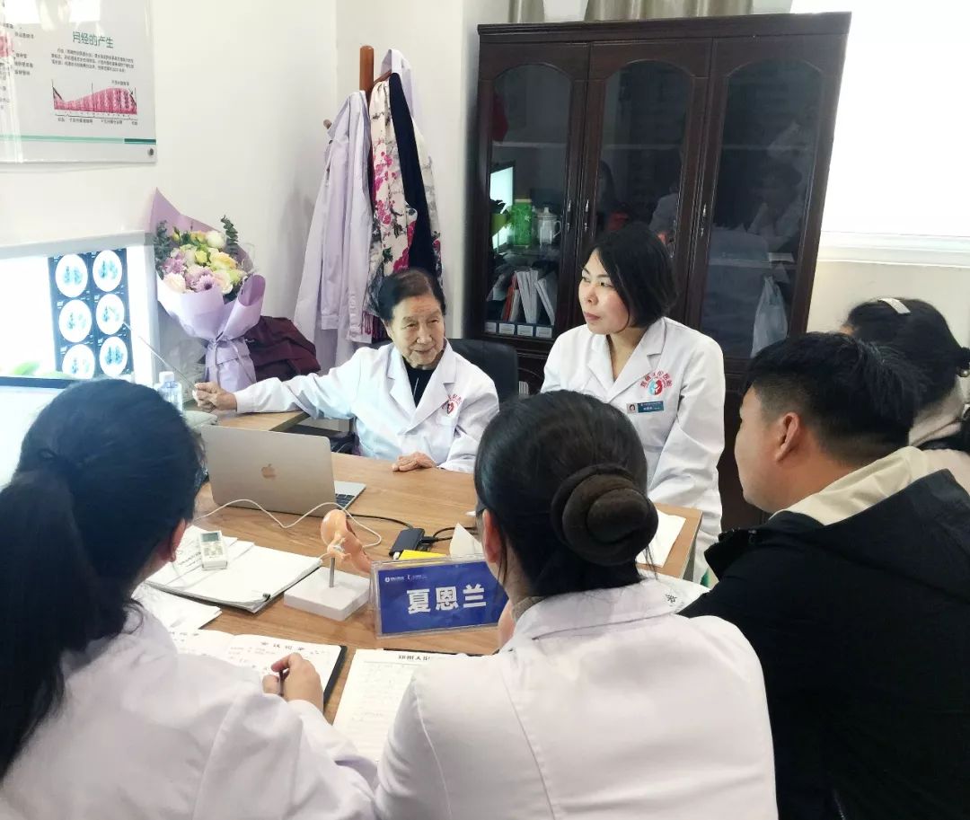 夏恩兰教授最近坐诊在哪家医院,夏恩兰教授与中医联合的手术案例