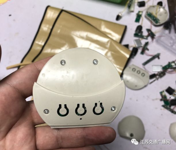 大家觉得哪些假货要抓,警方查出来的假货弄哪里去了