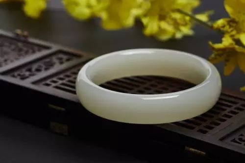 5块钱当50花!本周六,秦皇岛这家商场要被人挤爆了~