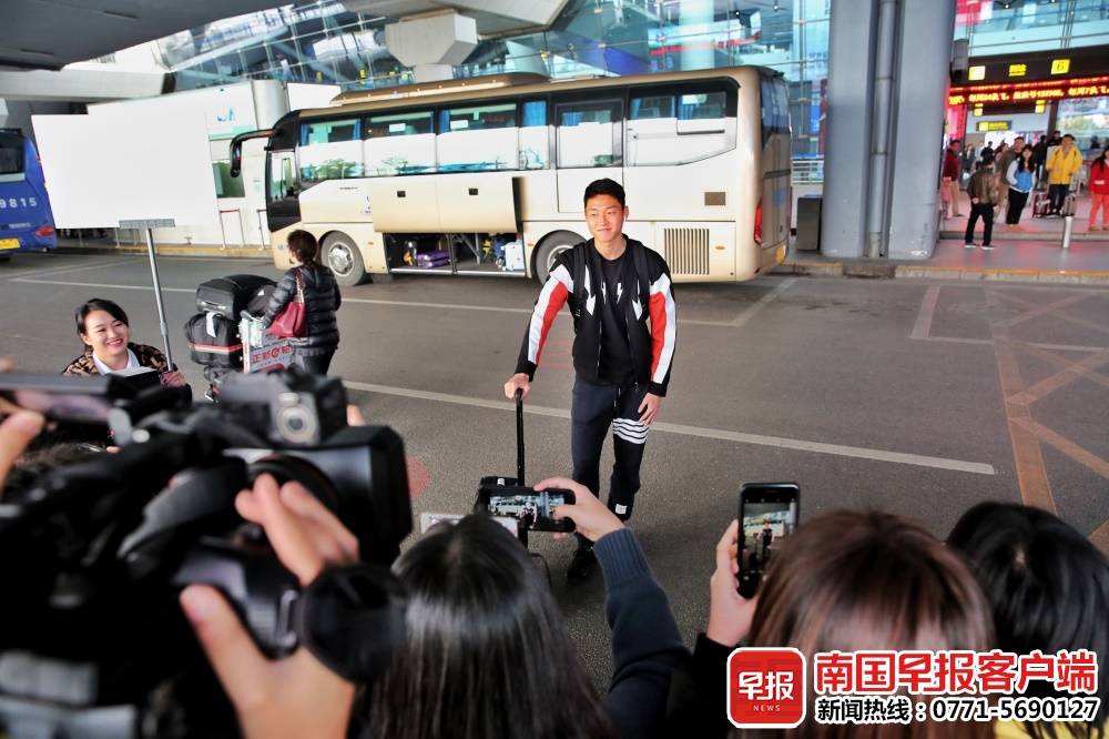 卡纳瓦罗来中国,卡纳瓦罗来中国酒店视频