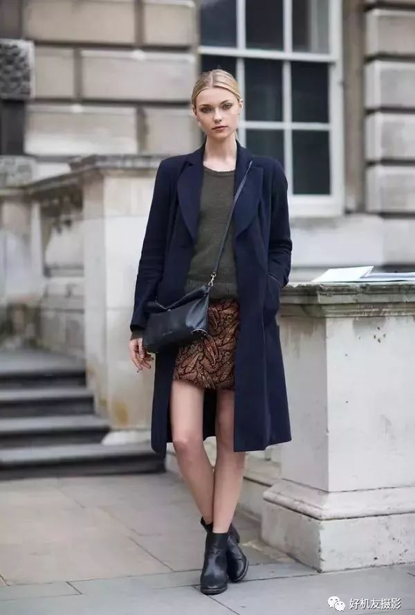 好看的人像摆姿,简单人像拍照摆姿