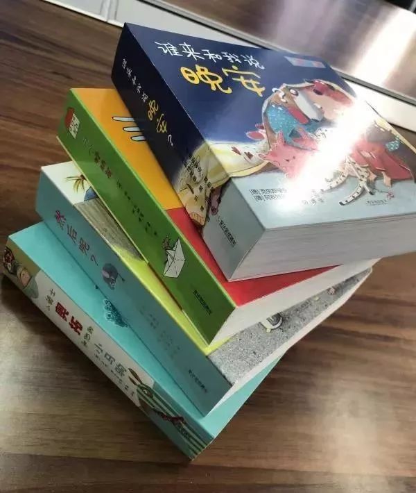 小孩胆小爱发脾气怎么引导,孩子胆小拖拉爱发脾气怎么办