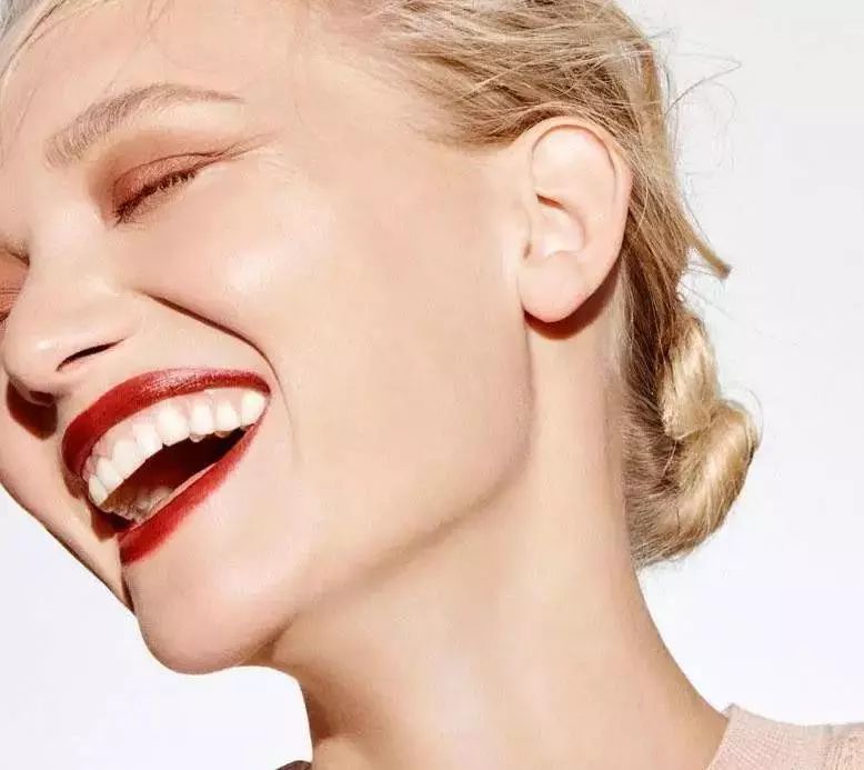 5个祛斑小妙招淡化晒斑雀斑痘印,晒斑痘印怎么消除的最快方法