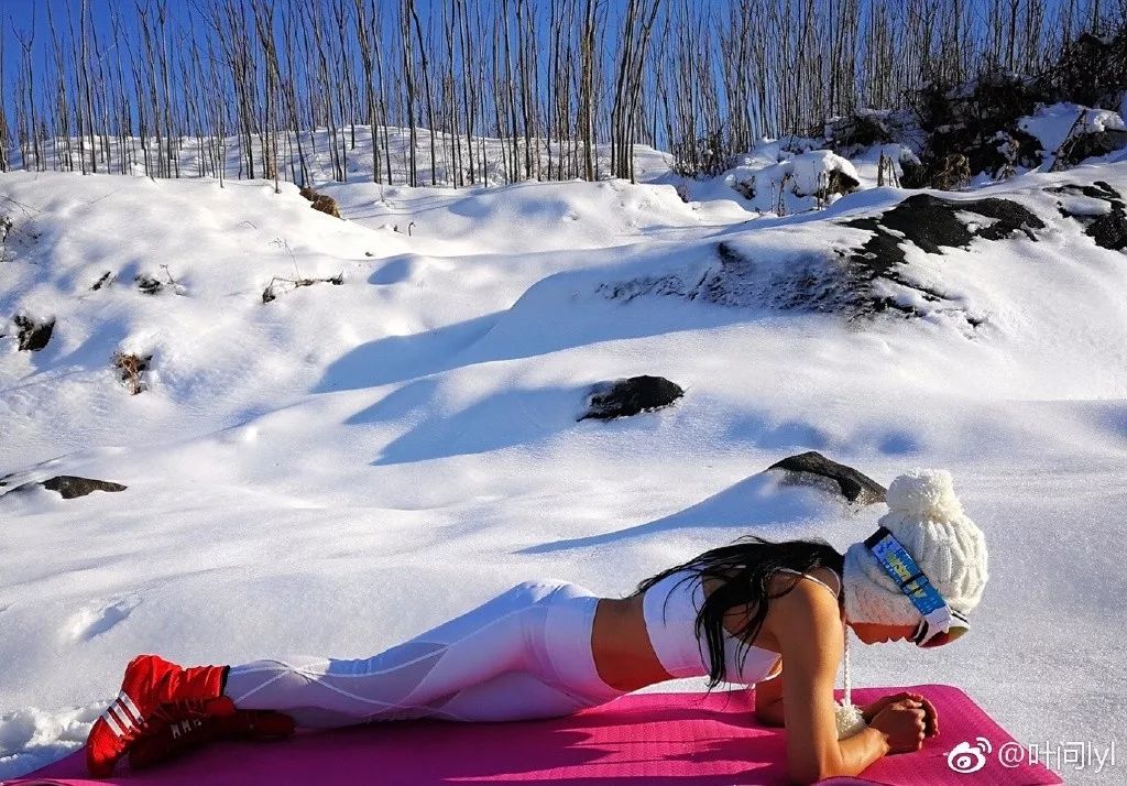 18岁最年轻辣妈照,世界上最年轻的辣妈