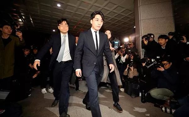 检测吸毒需要多少毛发,检测吸毒尿液几道杠是阴性