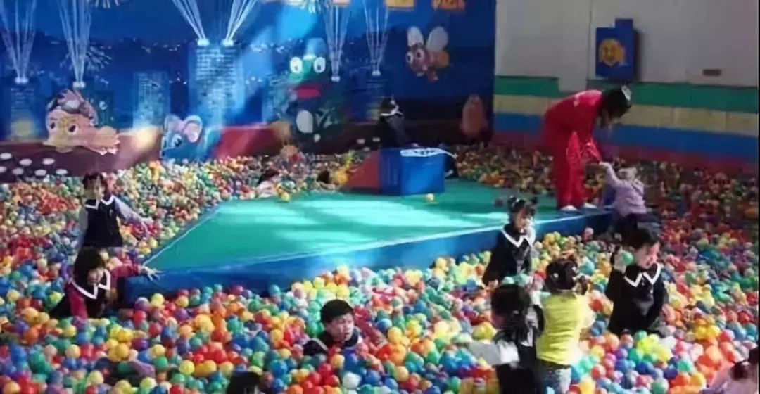 海洋球能给孩子玩吗,带孩子玩海洋球有必要吗