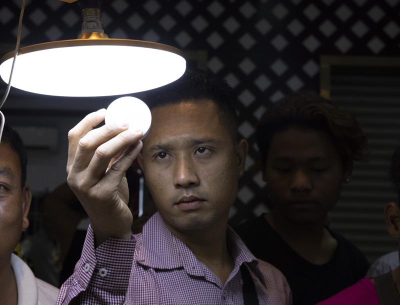 缅甸直播卖翡翠,缅甸直播卖翡翠的是真的吗