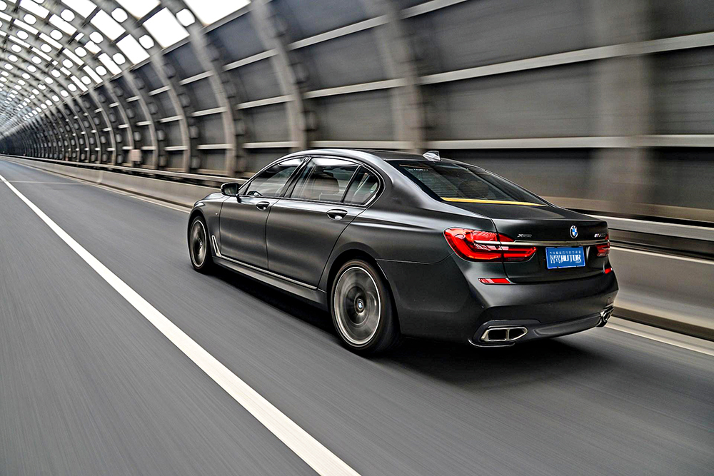 宝马750li驾驶感受,宝马750lixdrive运动版试驾