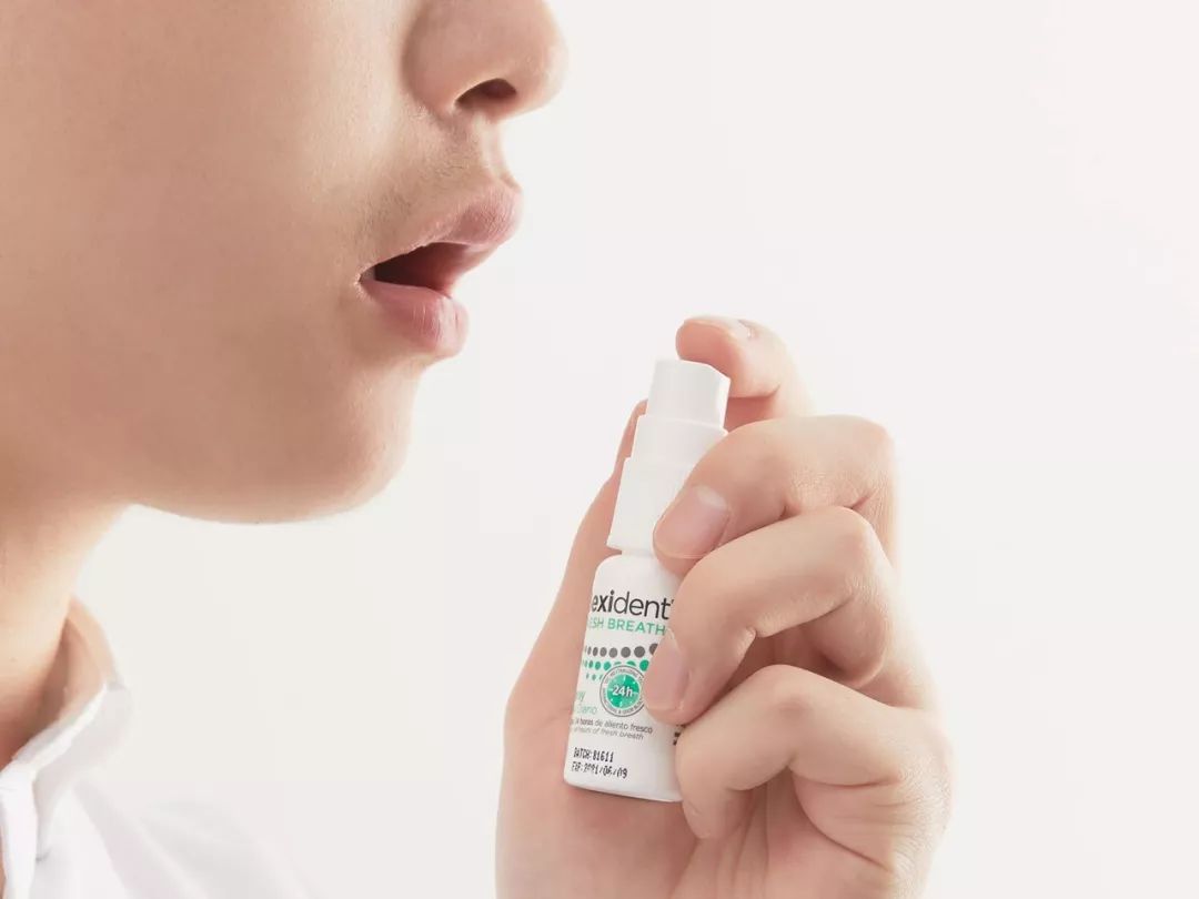 24小时口气清新喷雾,用它喷一喷