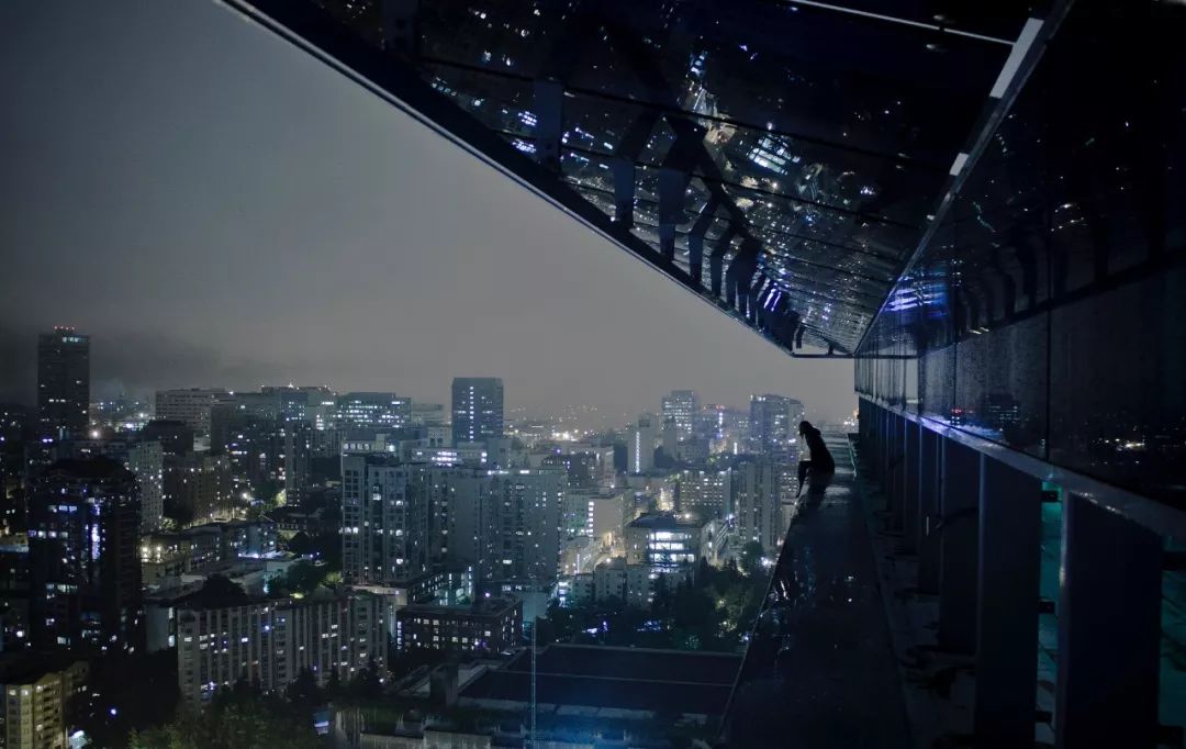 松江二中校庆韩寒,上海韩寒发表长文