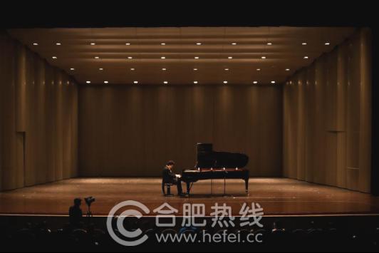 海知音琴行主办的李坚贝多芬专场音乐会深情奏响安徽大剧院上演艺术盛宴