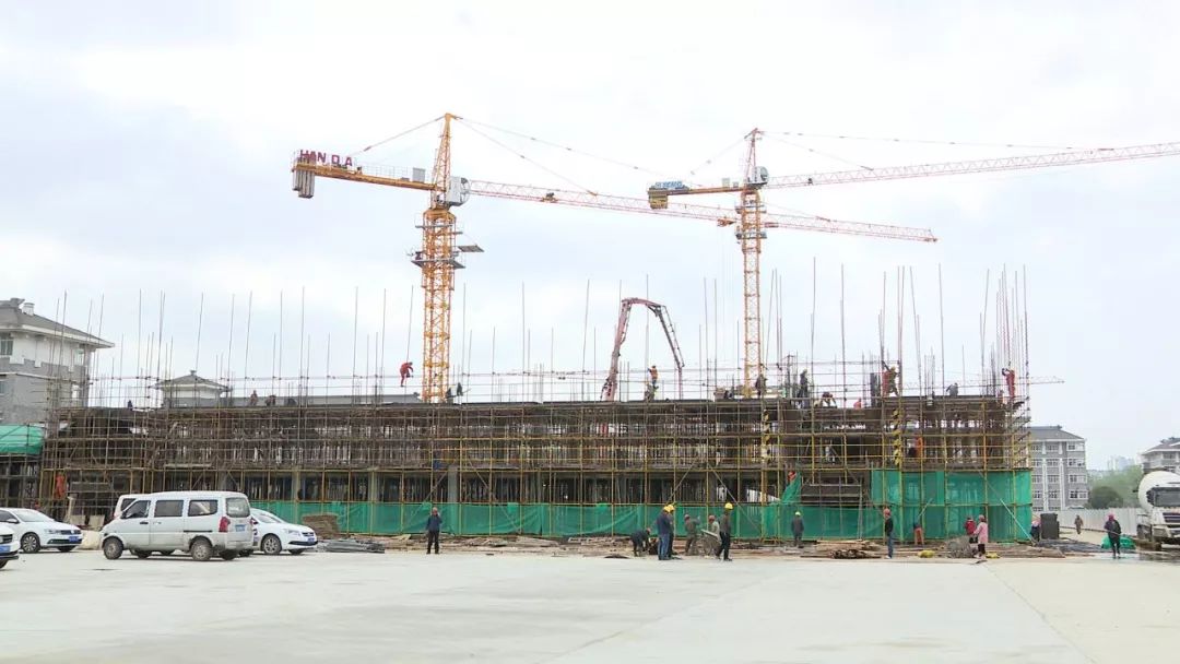 很美！官湖高级中学扩建二期啦！实验室、图书馆、报告厅...