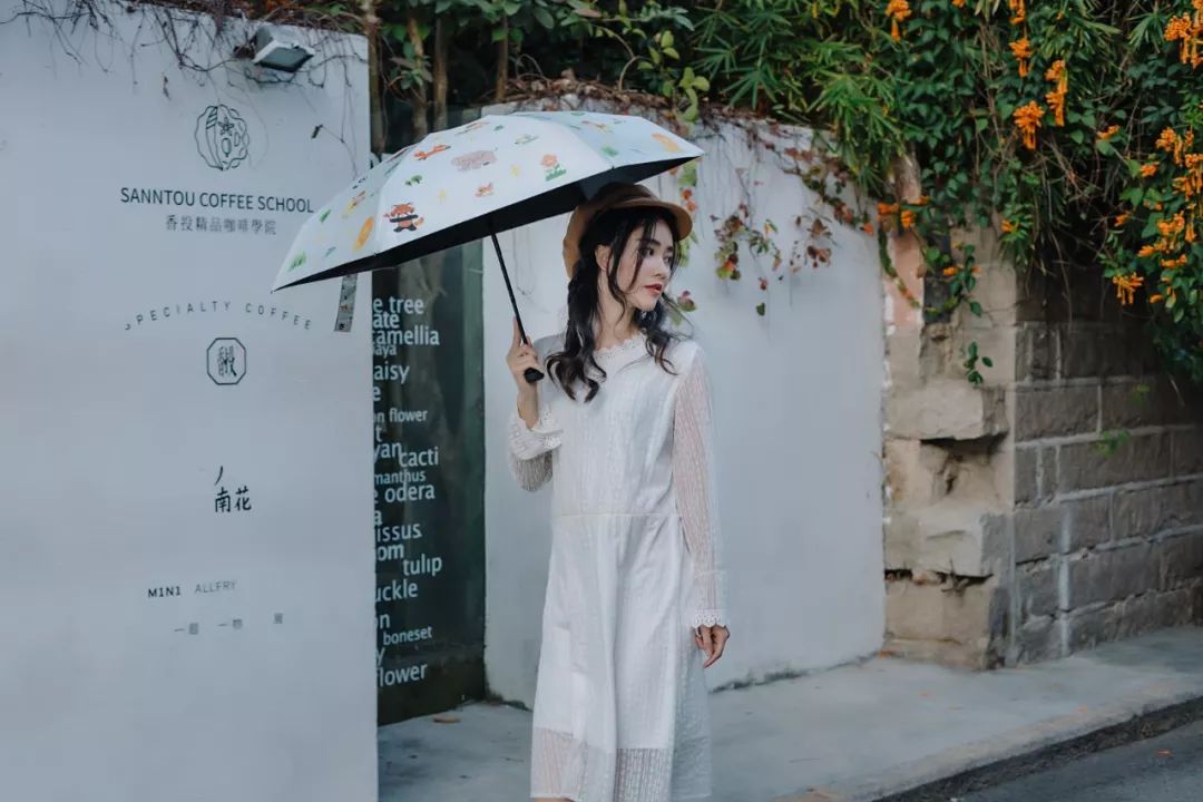 必备的防晒喷雾防晒衣遮阳伞,太阳伞防晒推荐