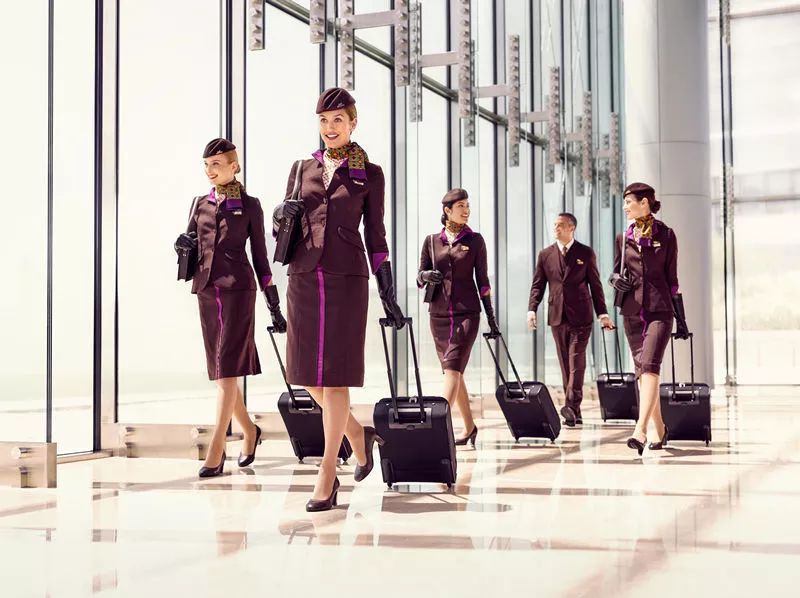 中国外航空姐制服,外航的空姐制服