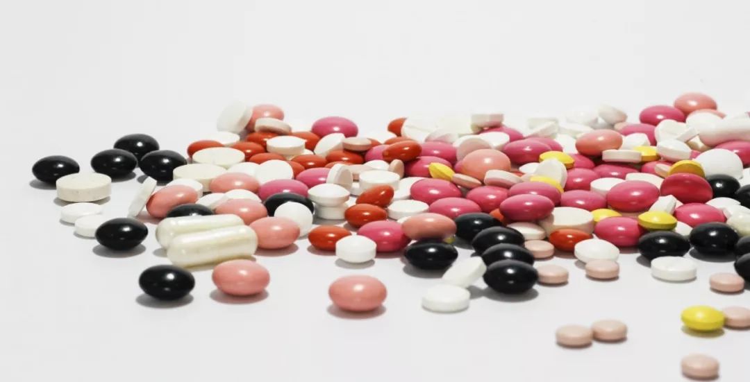 阿奇霉素药物不良反应,阿奇霉素说明书不良反应