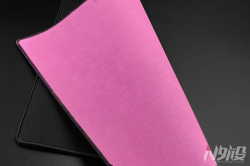 大牌游戏鼠标测评,火线竞技铝制金属游戏鼠标垫