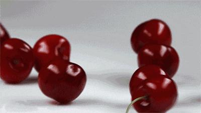 涂口红的女人是不是靠不住,涂口红女生太妖艳了