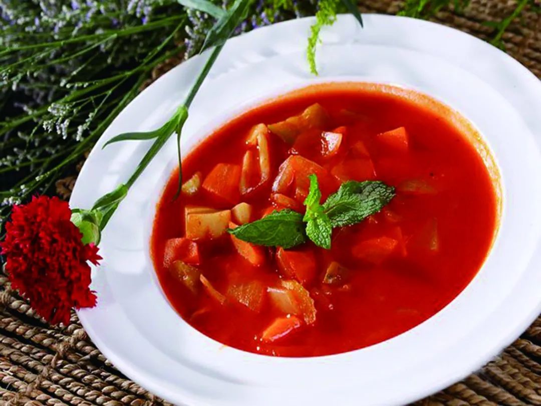 上海西餐炸猪排土豆色拉,炸猪排罗宋汤