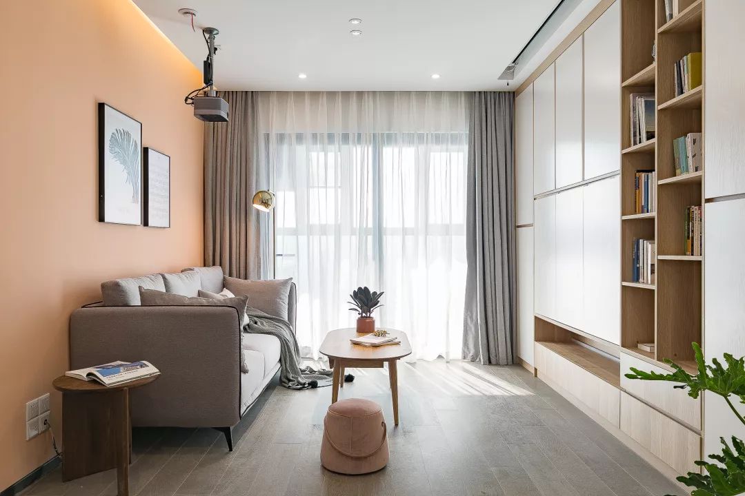 无主灯轻奢风装修电视墙,北欧轻奢客厅无主灯