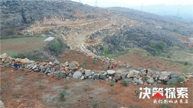 内乡县岞曲镇返乡创业青年李明雅誓将石漠荒山变花园