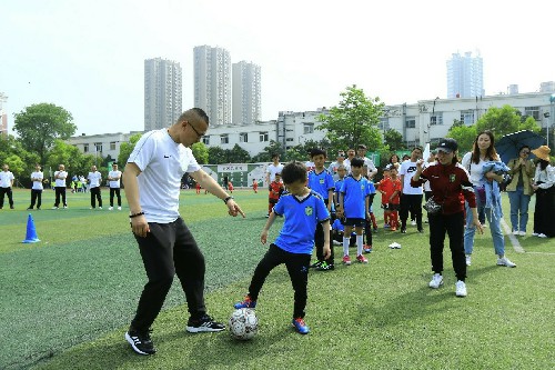 合肥梦园小学足球比赛,合肥梦园中学2024校园文化艺术节