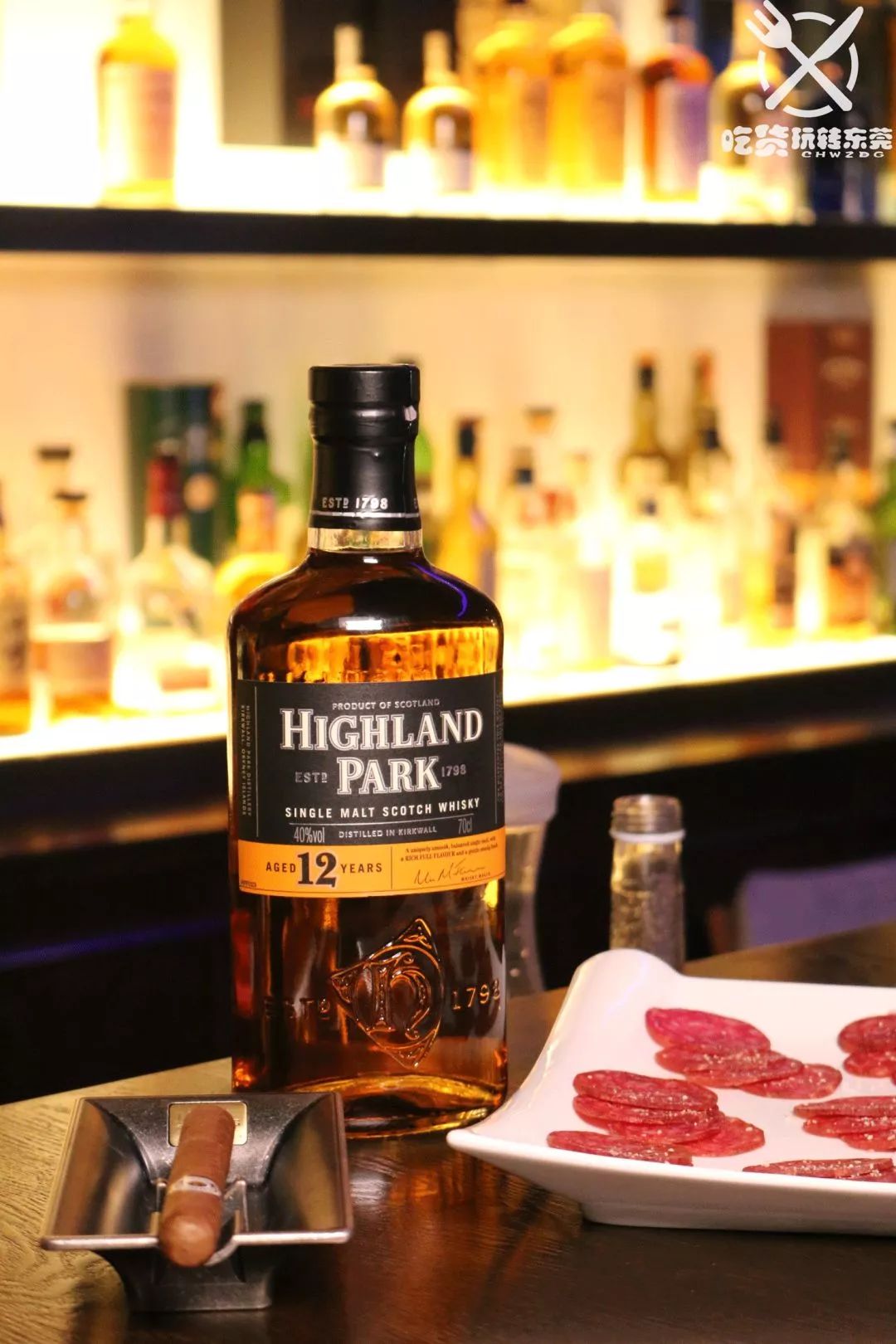 隐藏的威士忌酒柜,隐藏很深的酒