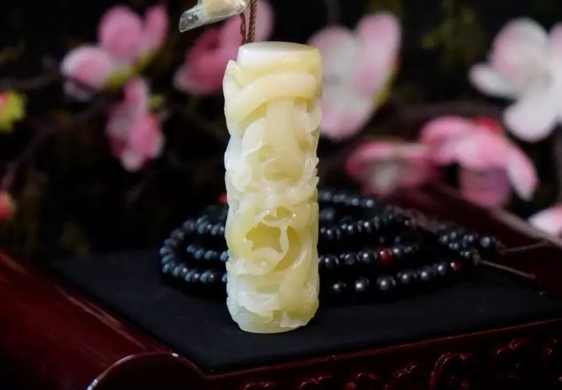 【双节钜惠】昌吉500个和田玉挂件免费送！和田玉低至三折起，进店即有好礼相赠！